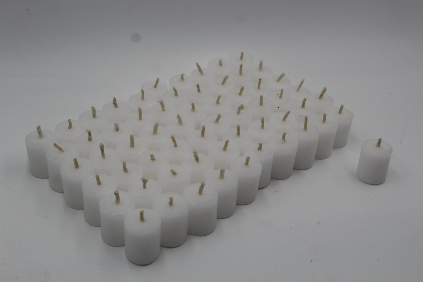 60 velas en forma de cirio 3x3 cm